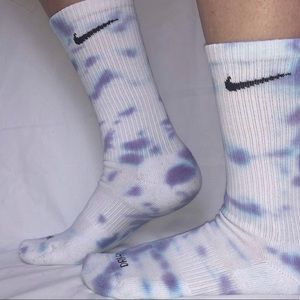 tie-dye nike socks